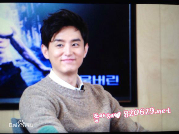 权律( KwonYul)电影明星的社交俱乐部MC生活照