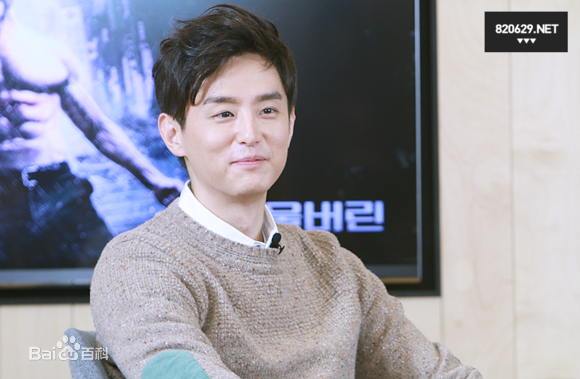 权律( KwonYul)电影明星的社交俱乐部MC生活照