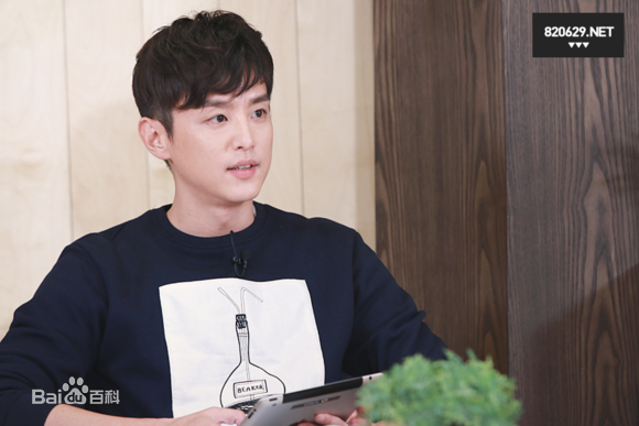 权律( KwonYul)电影明星的社交俱乐部MC生活照