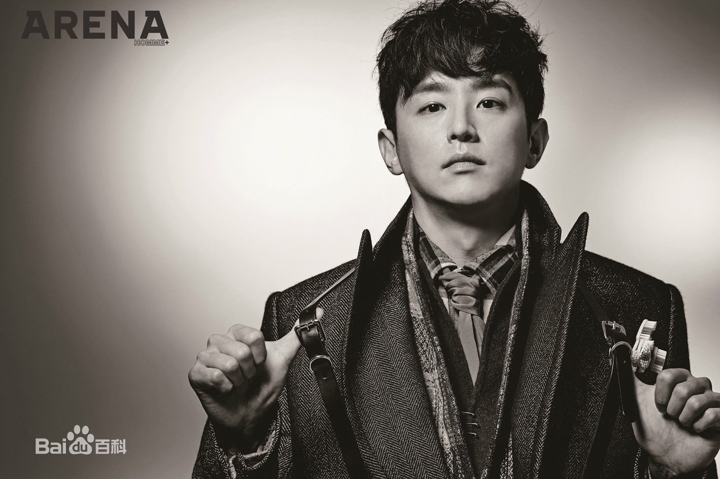 权律( KwonYul)画报图1前后照片