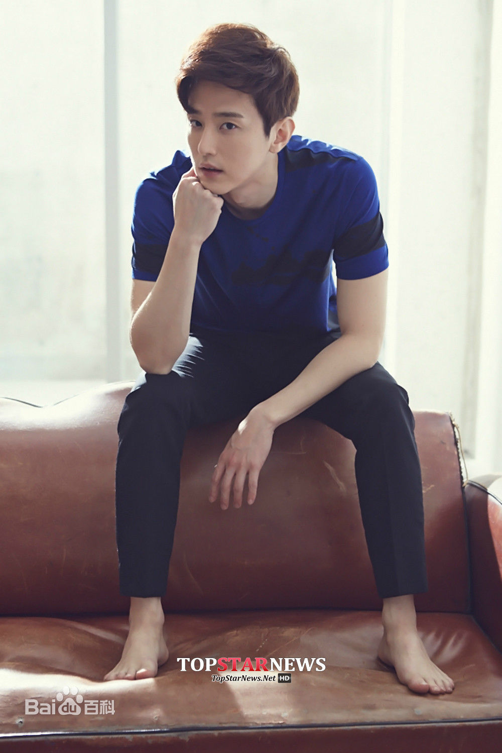 权律( KwonYul)画报3生活照相册