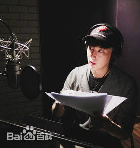 权律( KwonYul)活动图1前后照片