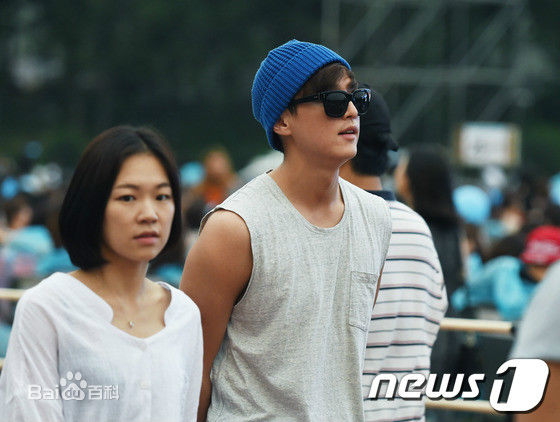 权律( KwonYul)活动图1前后照片