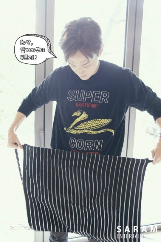 权律( KwonYul)幕后照壁纸壁纸