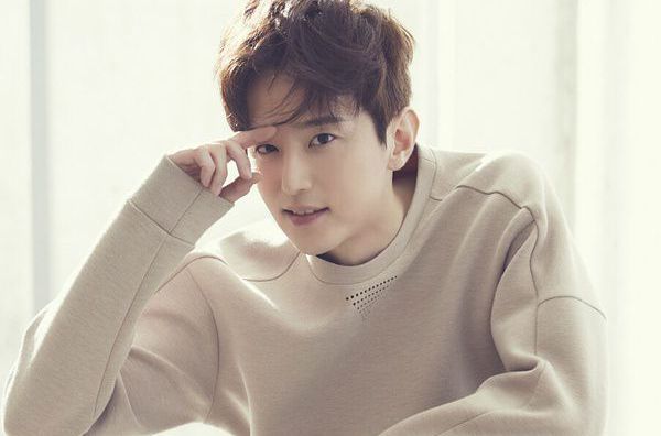 高清权律( KwonYul)图片