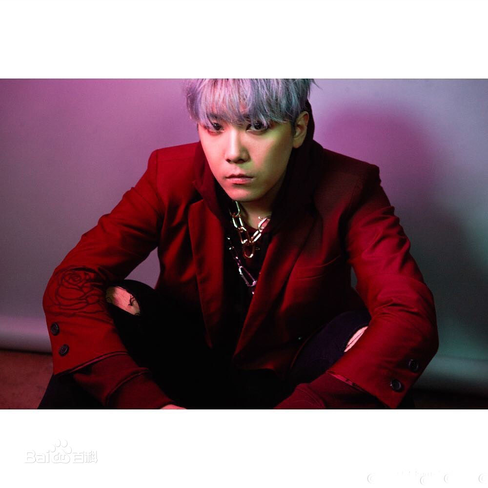 最优质李洪基/李弘基(/Lee HongKi)在个人品牌《skullhong》中的