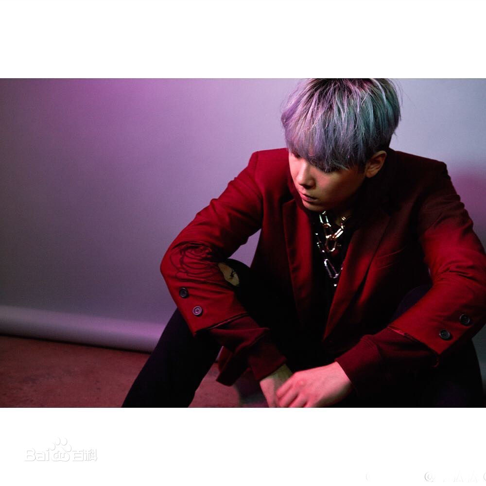 最优质李洪基/李弘基(/Lee HongKi)在个人品牌《skullhong》中的