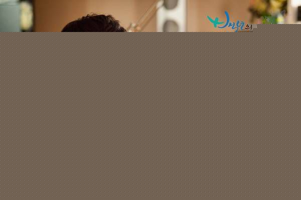 李洪基/李弘基(/Lee HongKi)百年的新年图册