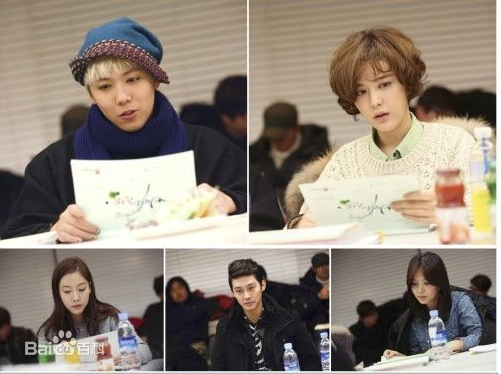 李洪基/李弘基(/Lee HongKi)百年的新年图册