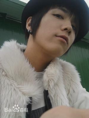 李洪基/李弘基(/Lee HongKi)图册前后照片