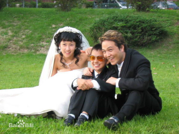 郑雄仁(/Woong-in Jeong)结婚照生活照相册