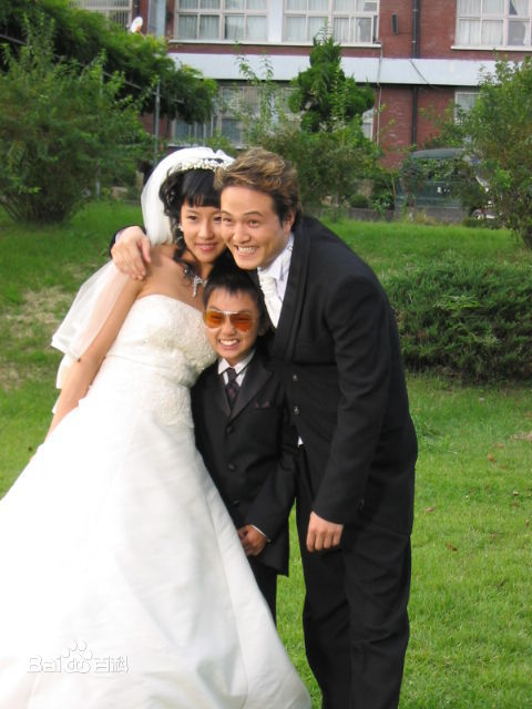 郑雄仁(/Woong-in Jeong)结婚照生活照相册