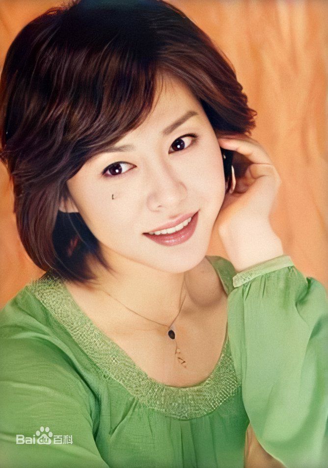 金艺玲()概述图册素颜照相册