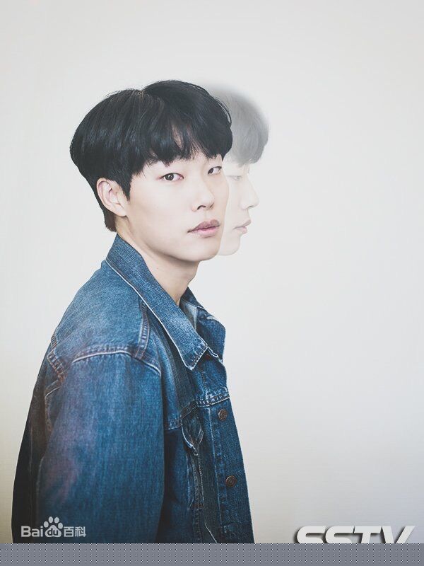 柳俊烈()采访图集图册