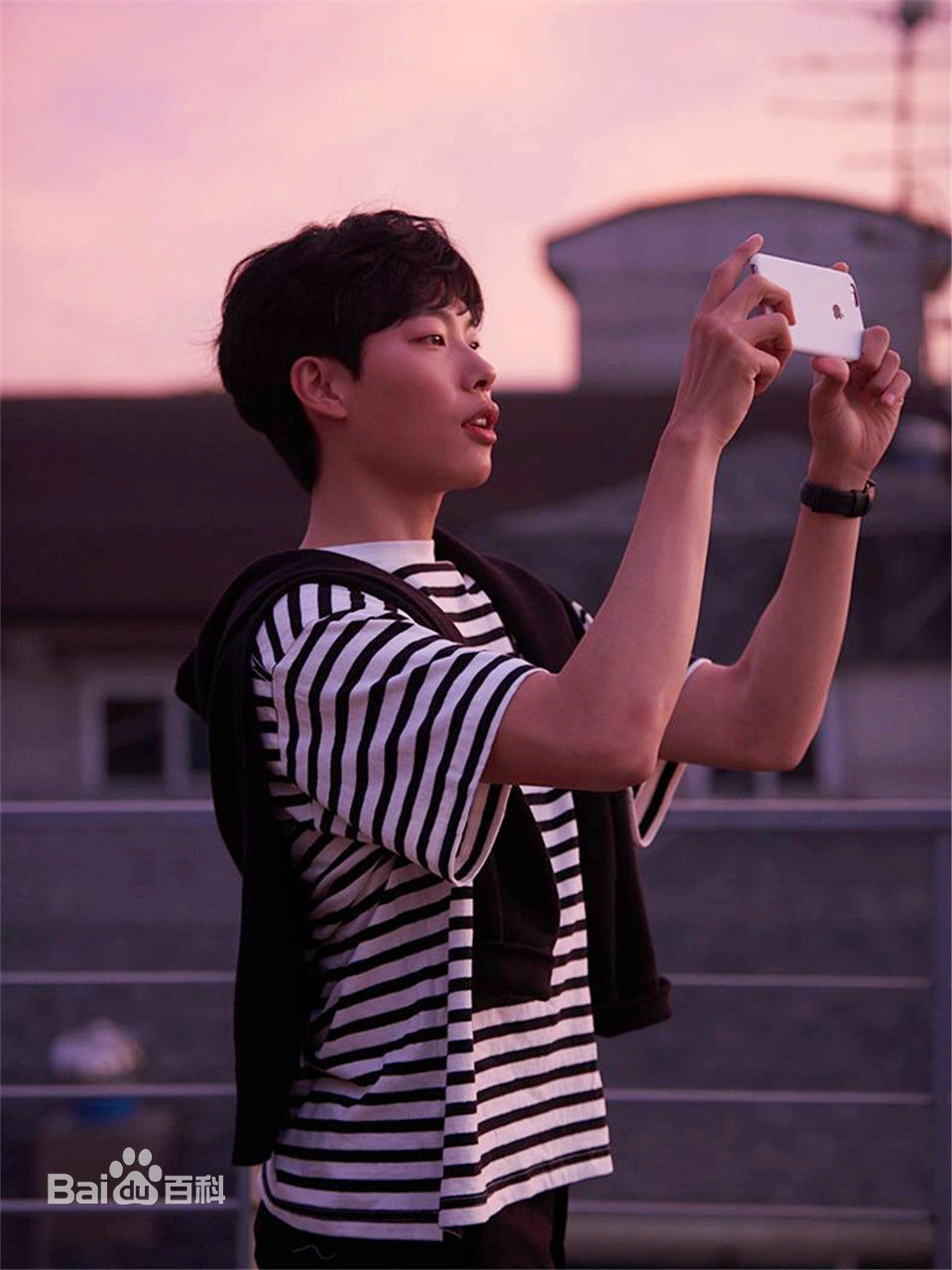 柳俊烈()作品最全剧照