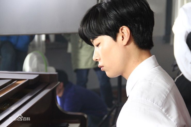 柳俊烈()广告代言生活照相册