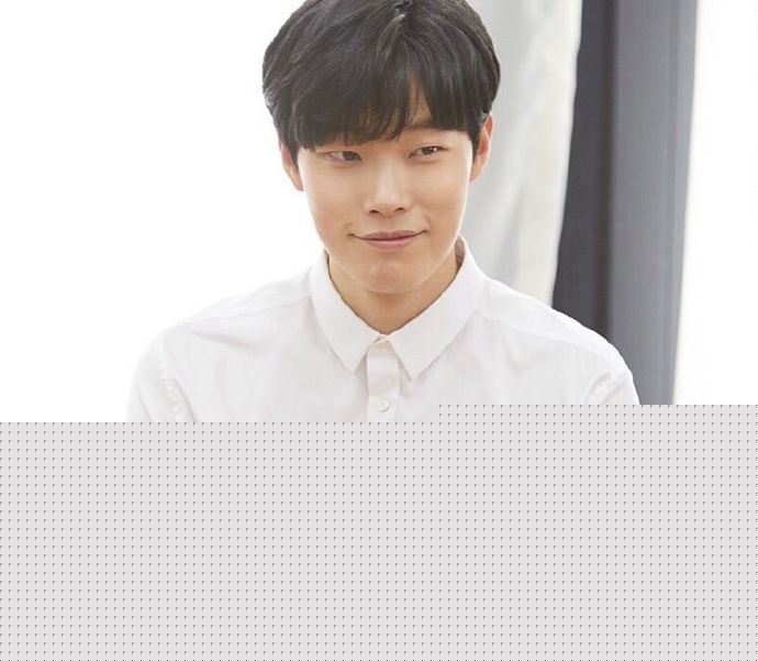 柳俊烈()广告代言生活照相册