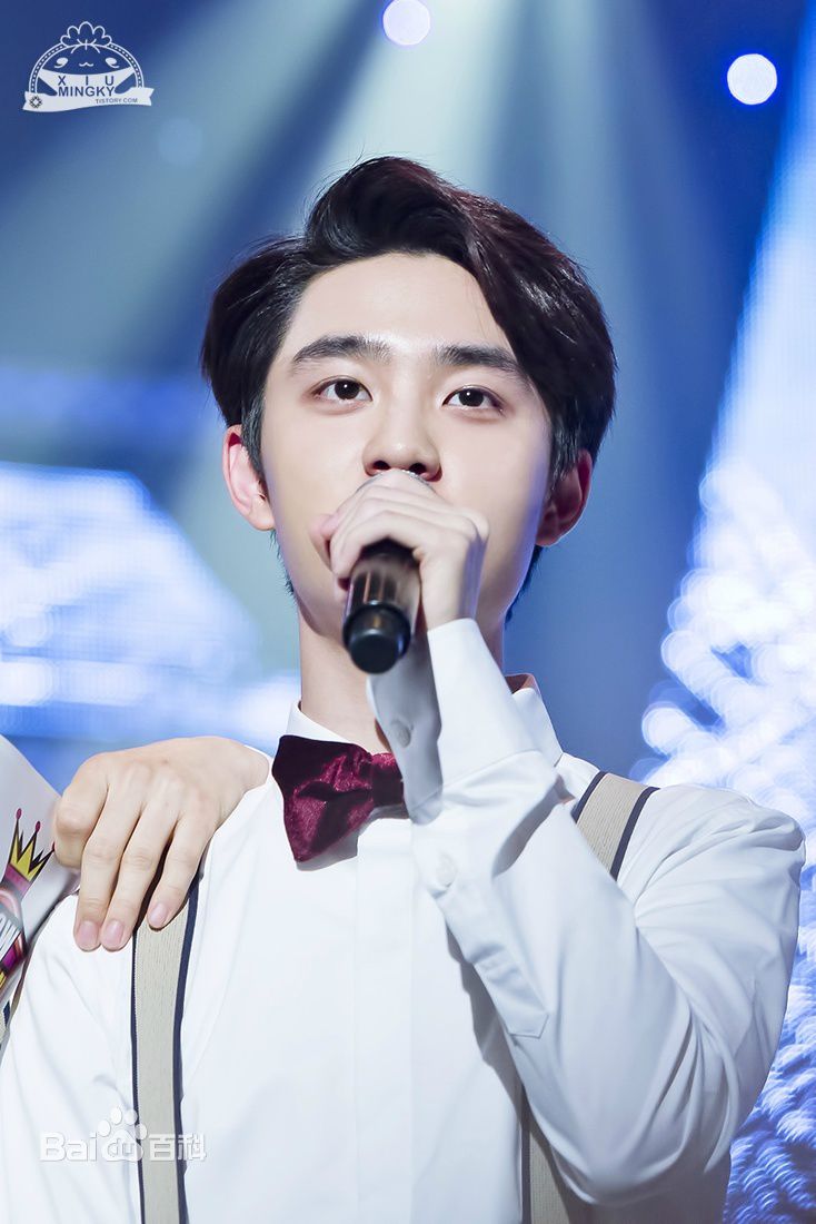 都敬秀(（韩文名）、Doh Kyungsoo、D.O.（官方艺名）、都暻秀（曾用名）、度庆洙（误译）)主唱担当D.O.图册