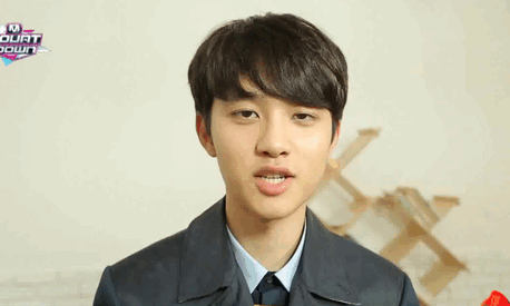 都敬秀(（韩文名）、Doh Kyungsoo、D.O.（官方艺名）、都暻秀（曾用名）、度庆洙（误译）)动图合集生活照相册