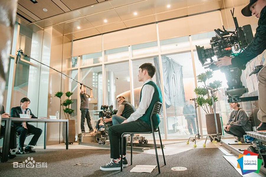 都敬秀(（韩文名）、Doh Kyungsoo、D.O.（官方艺名）、都暻秀（曾用名）、度庆洙（误译）)积极的体质性感图片图集