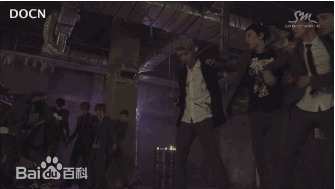 都敬秀(（韩文名）、Doh Kyungsoo、D.O.（官方艺名）、都暻秀（曾用名）、度庆洙（误译）)前后照片