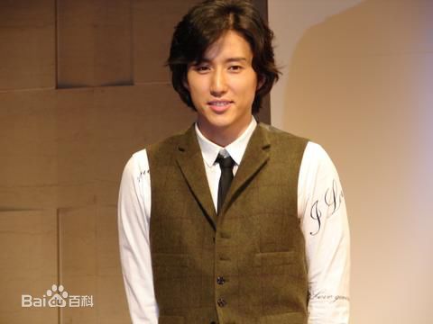 杨镇宇(Yang jin-woo)参加活动的照片图册