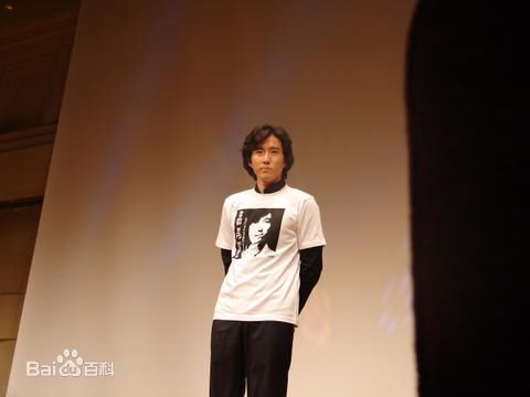 杨镇宇(Yang jin-woo)参加活动的照片图册