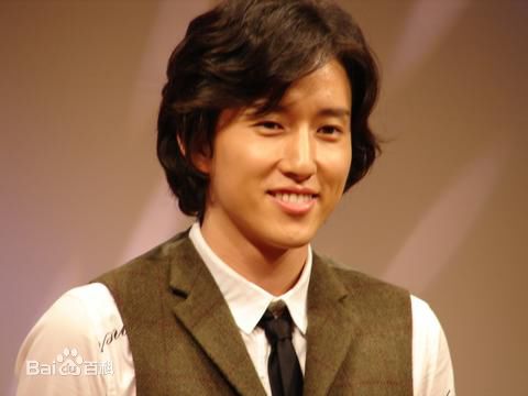 杨镇宇(Yang jin-woo)参加活动的照片图册