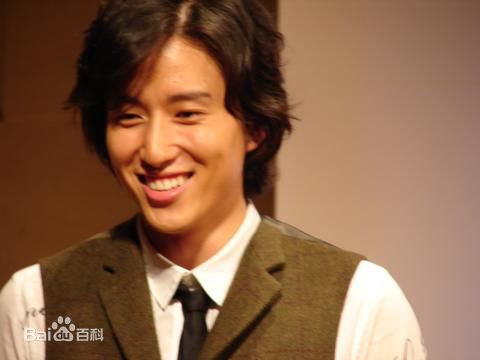 杨镇宇(Yang jin-woo)参加活动的照片图册