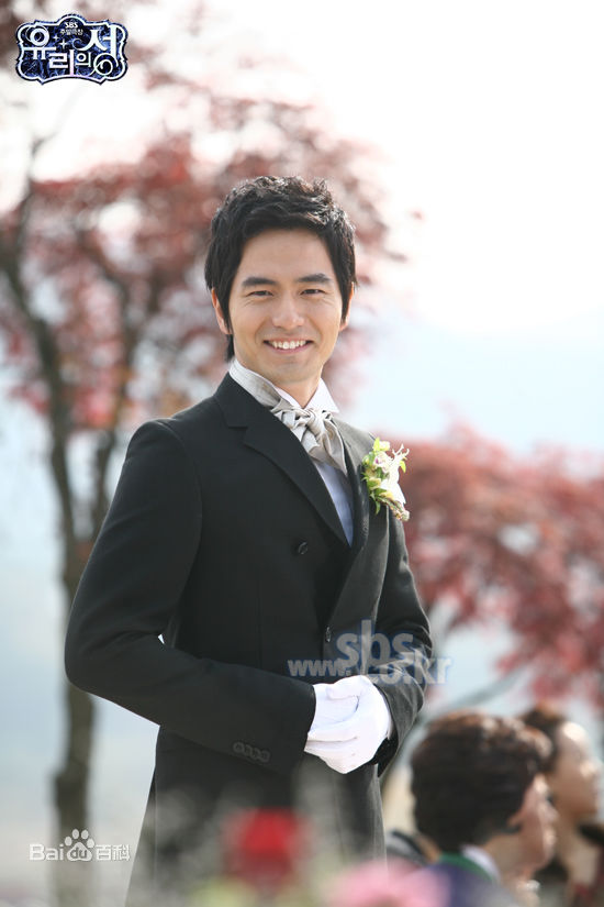 李阵郁(/lee jin Uk/イジヌク)电视图册第一册素颜照相册