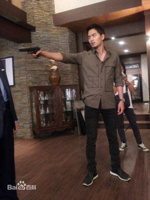 李阵郁(/lee jin Uk/イジヌク)电视图册第一册素颜照相册