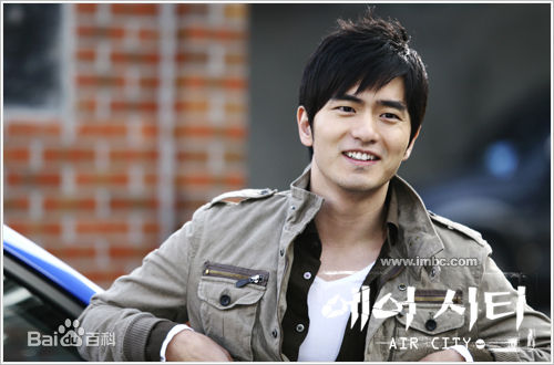 李阵郁(/lee jin Uk/イジヌク)电视图册第一册素颜照相册