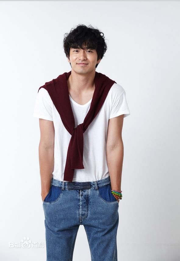 李阵郁(/lee jin Uk/イジヌク)画报图册性感图片图集