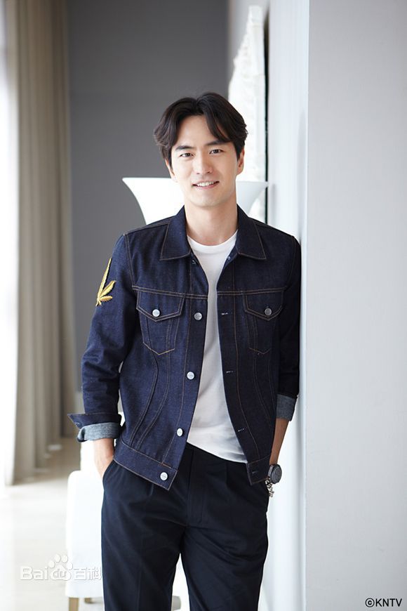 李阵郁(/lee jin Uk/イジヌク)画报图册性感图片图集