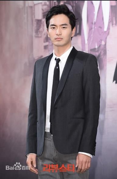 李阵郁(/lee jin Uk/イジヌク)画报图册性感图片图集