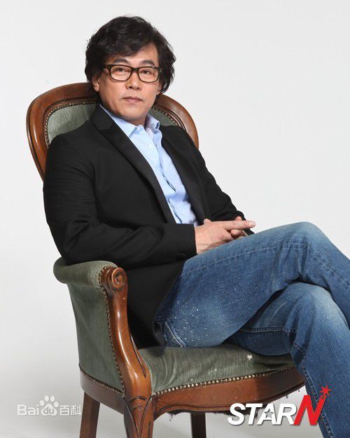 最优质李炳俊()生活照