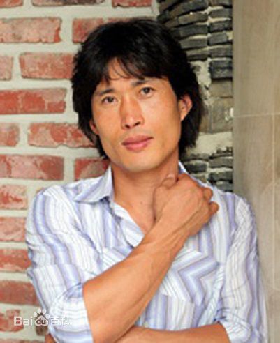 高清郑斗洪()图片