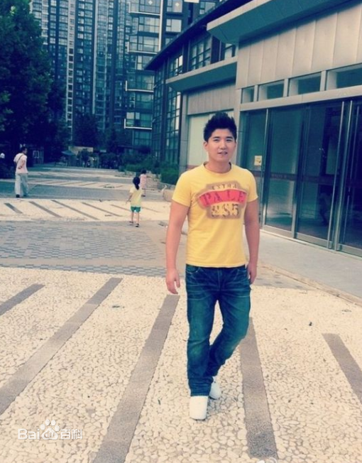 最新金容君()性感图片