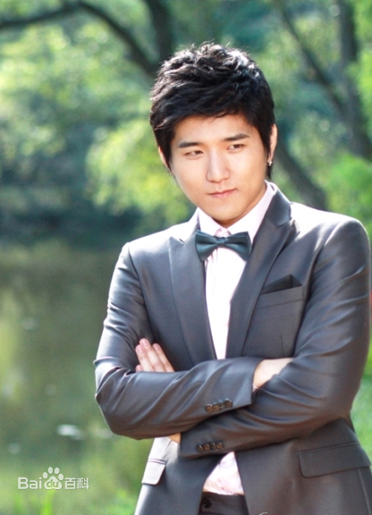 金容君()前后照片