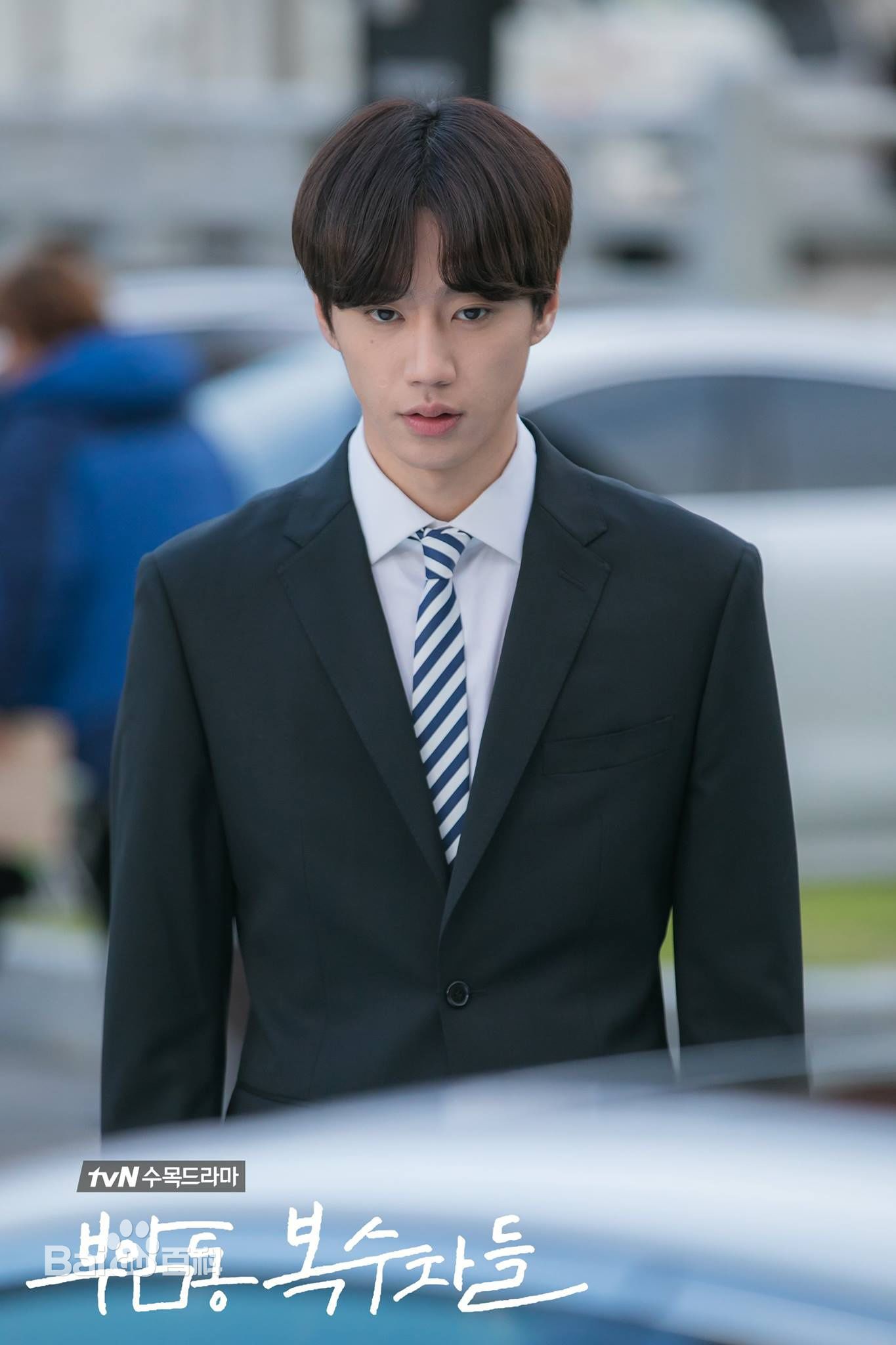 最新李濬荣(Jun)在李秀谦《付岩洞复仇者们》中的图集