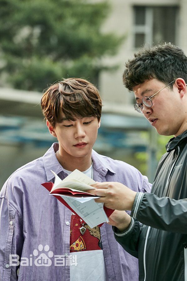 精选李濬荣(Jun)在韩旻修《离别时已别离剧》中的图册