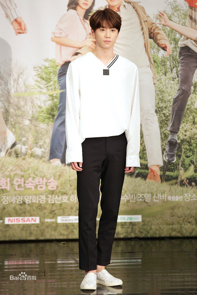 精选李濬荣(Jun)在韩旻修《离别时已别离剧》中的图册