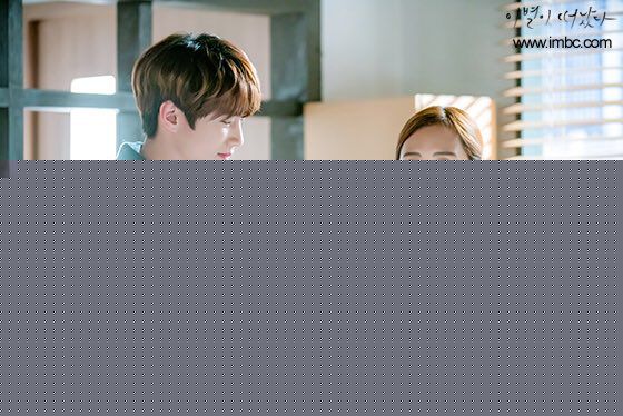 精选李濬荣(Jun)在韩旻修《离别时已别离剧》中的图册