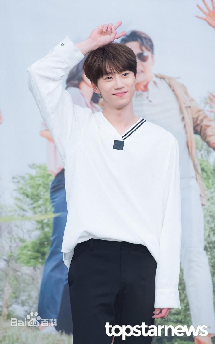 精选李濬荣(Jun)在韩旻修《离别时已别离剧》中的图册