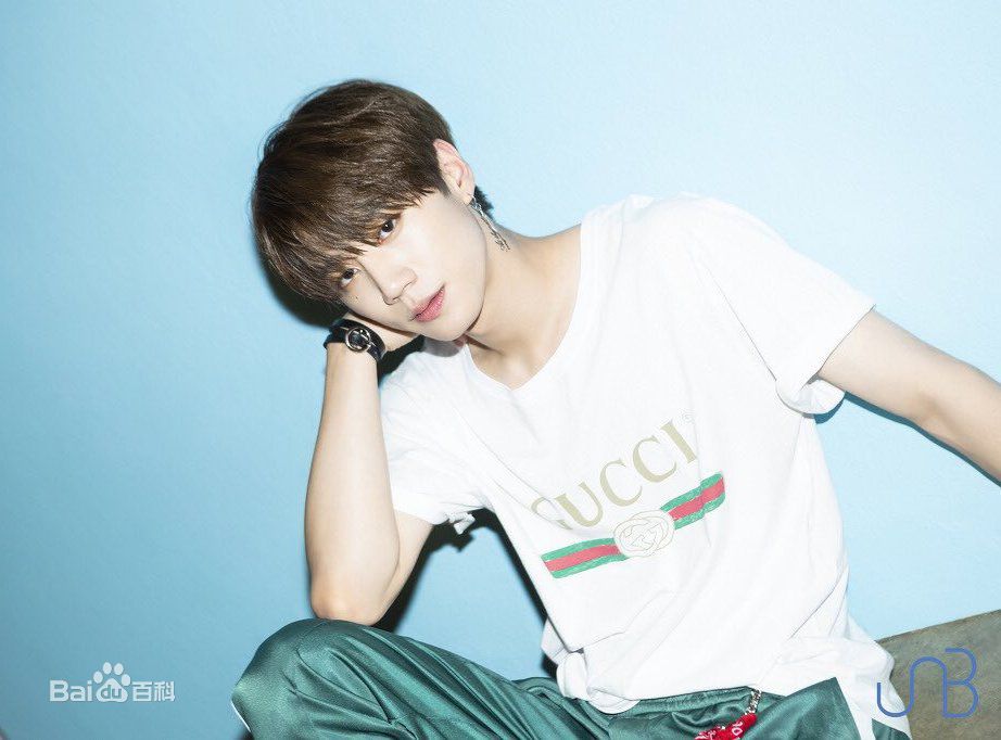 李濬荣(Jun)专辑预告照性感图片图集