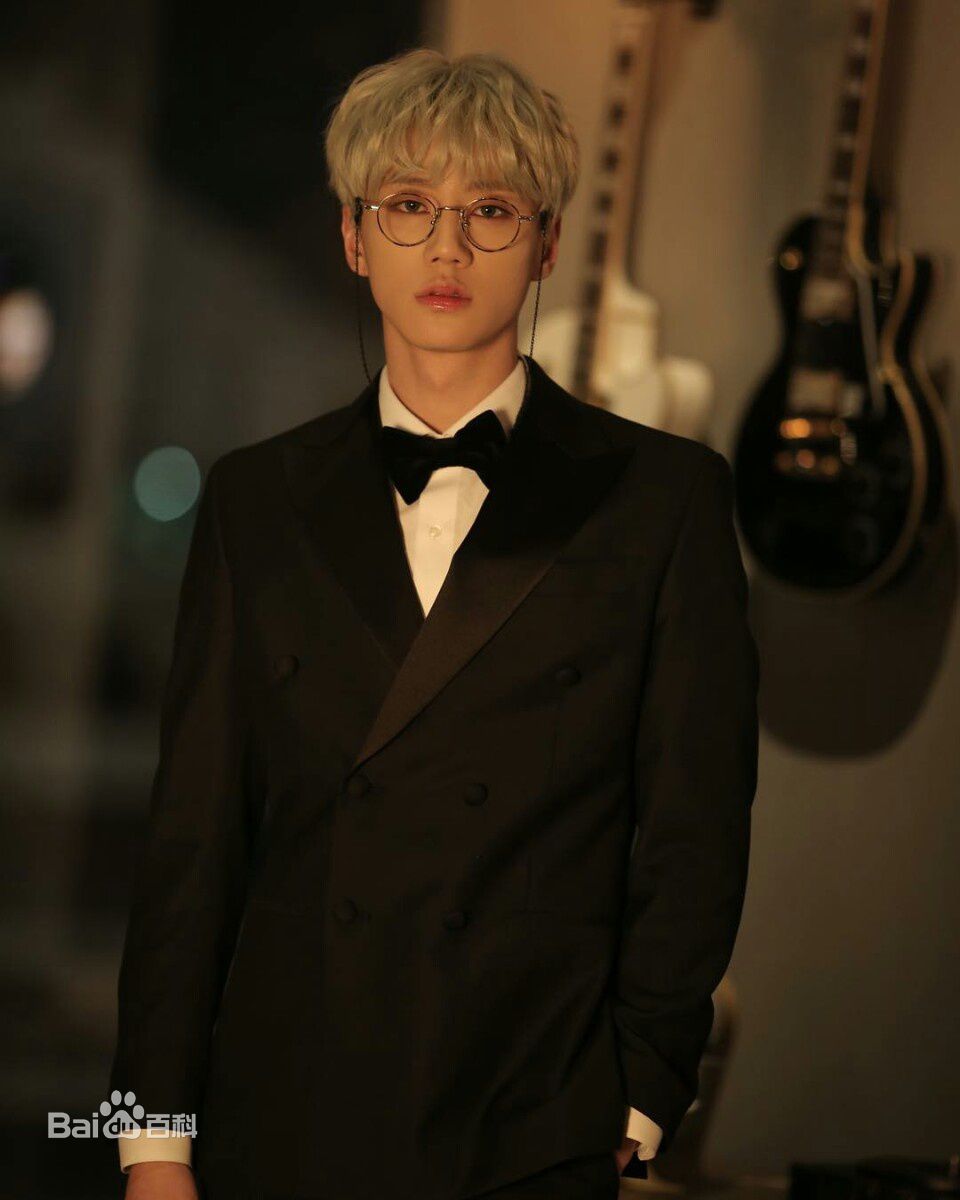 李濬荣(Jun)专辑预告照性感图片图集