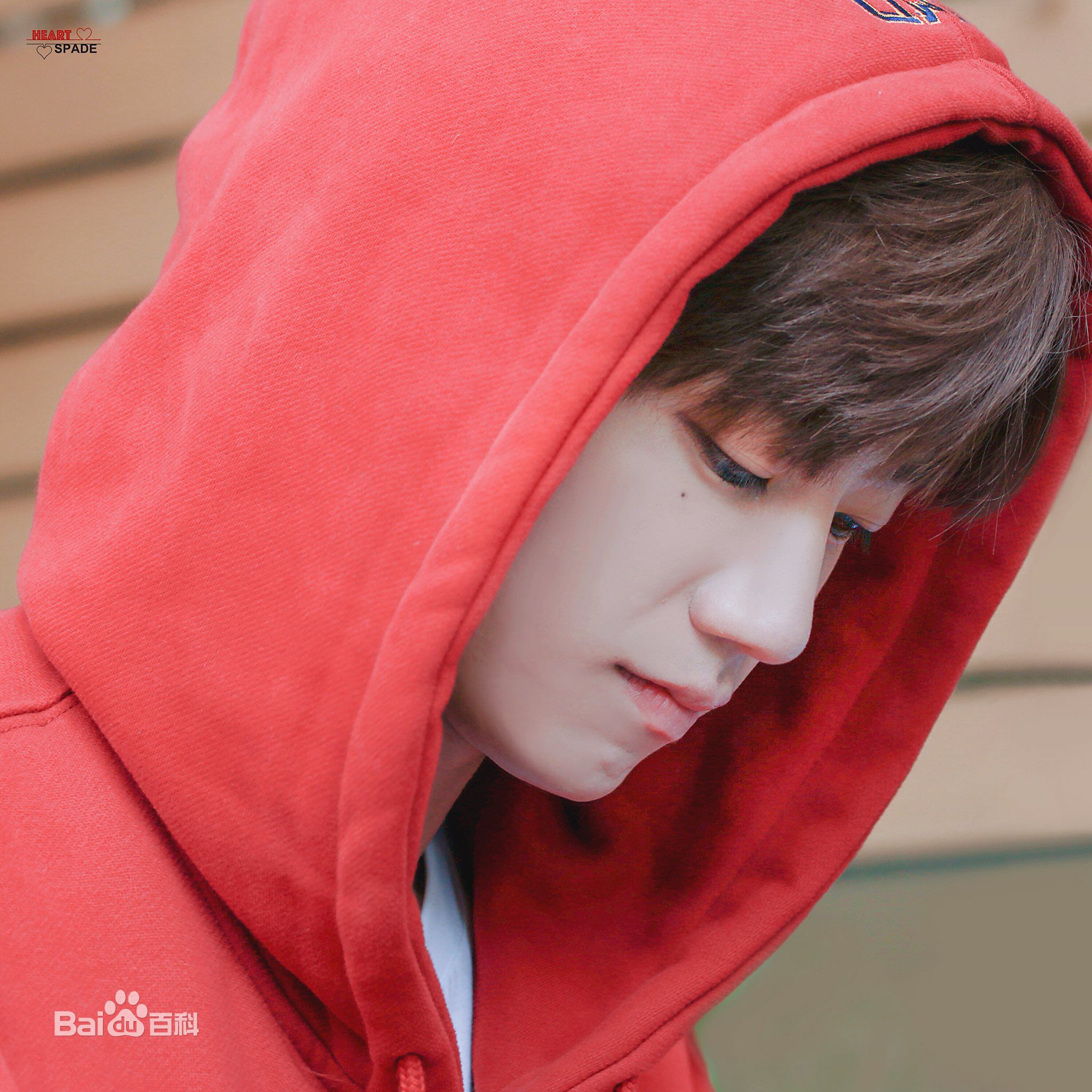 李濬荣(Jun)上班照前后照片