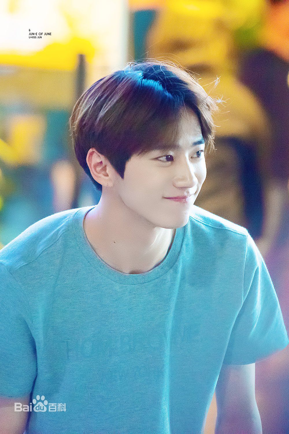 李濬荣(Jun)上班照前后照片