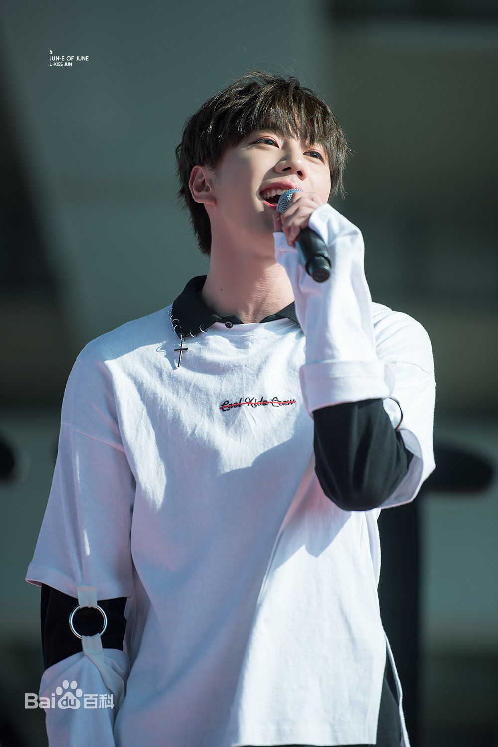 最新李濬荣(Jun)壁纸