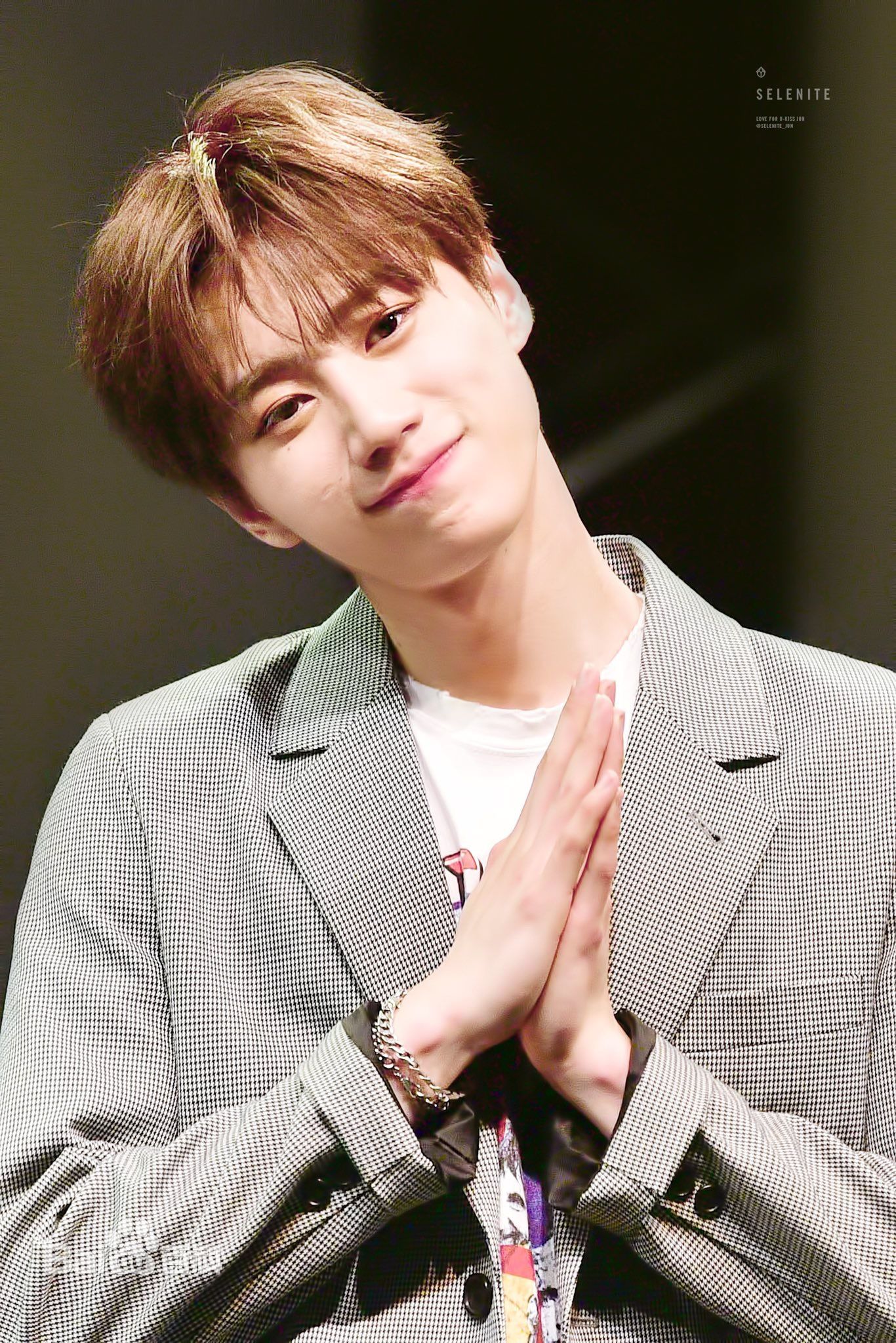 李濬荣(Jun)舞台照图片图集